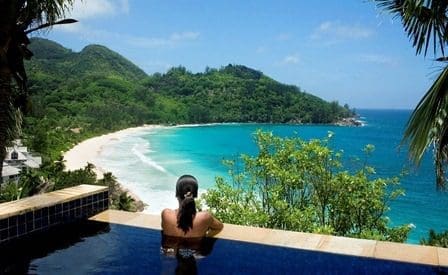 Winners of Brown & Newirth honeymoon competition jet off