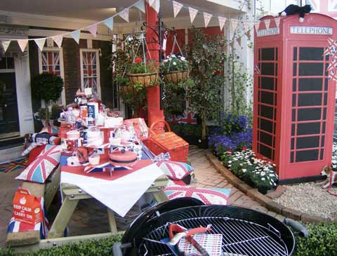 UK POS searches for best independent retailer summer window display