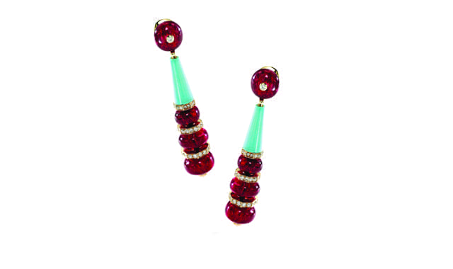 Sotheby’s auctions Elizabeth Taylor inspired earrings