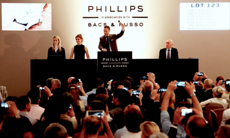 Phillips to expand international watches team