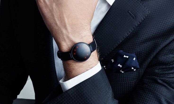 Fossil Group acquires wearable tech firm Misfit
