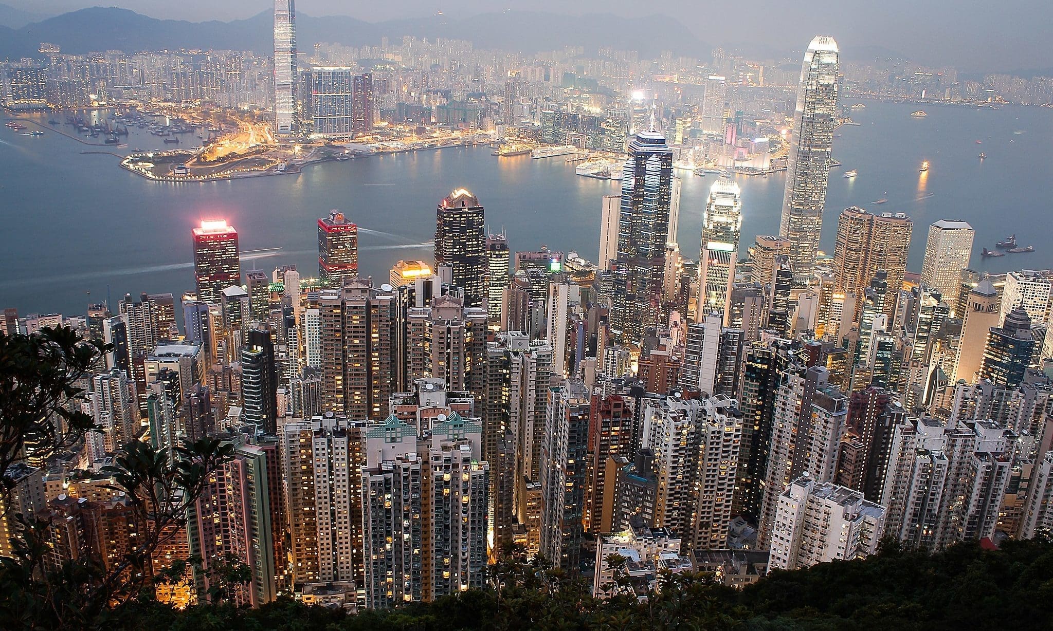 Hong Kong exports rebound in Q1, watches best performing sector
