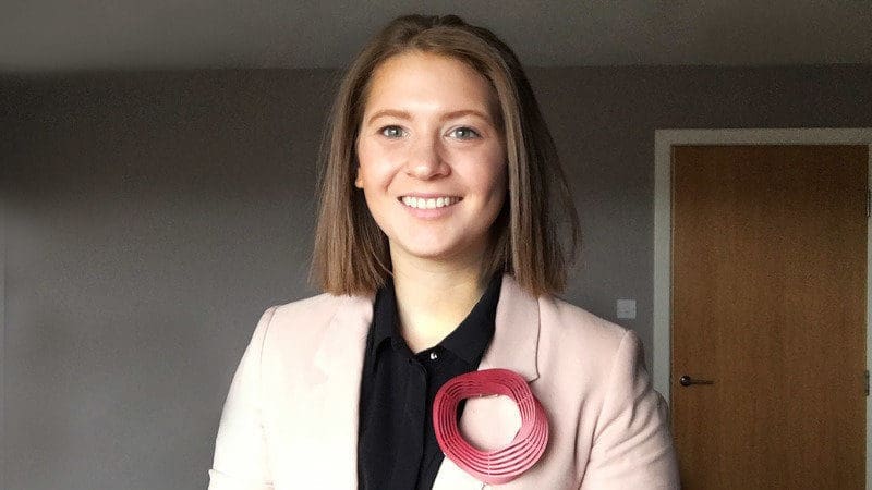 Scottish locals back petition to stop young jeweller being deported