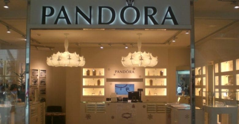 Pandora revenues slump in Q2 results           