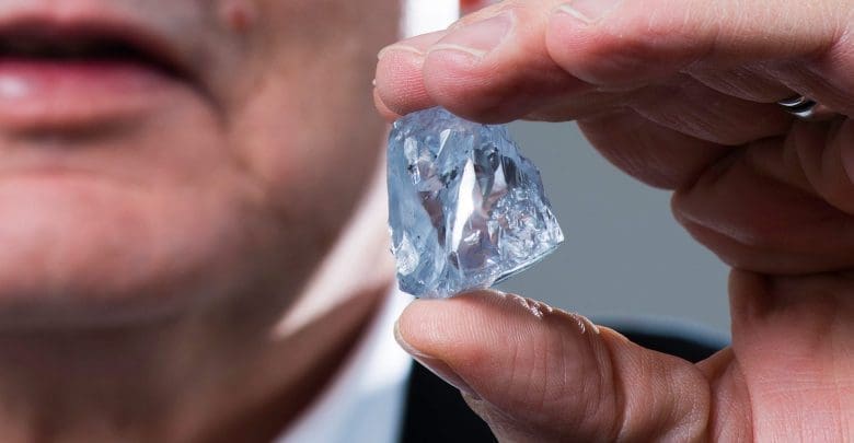 Alrosa partners with De Beers to pilot Tracr programme