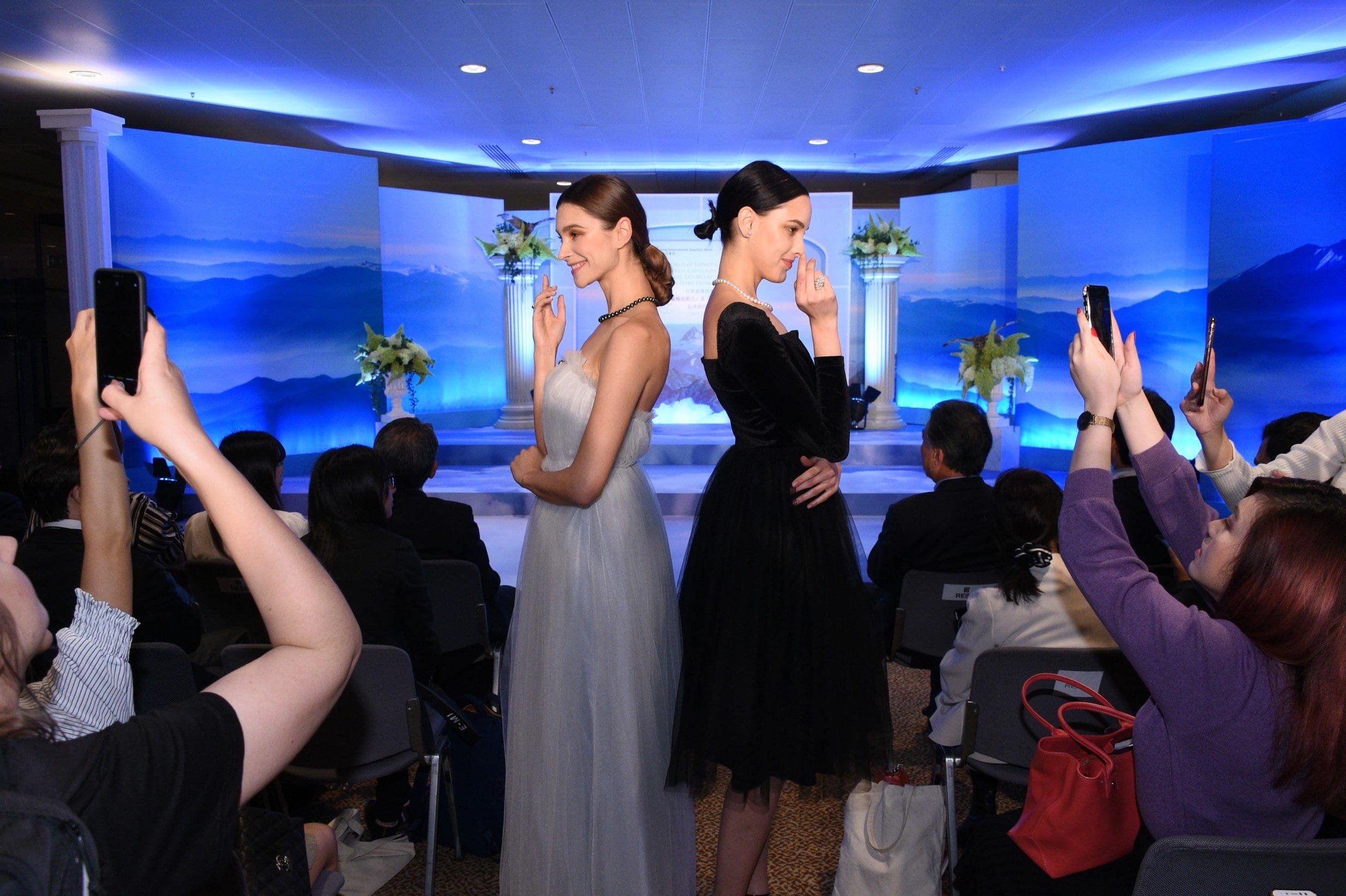 ROUNDUP: Hong Kong International Jewellery Show in full swing