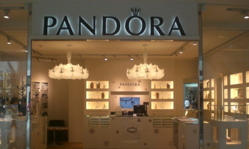 Pandora COO exits