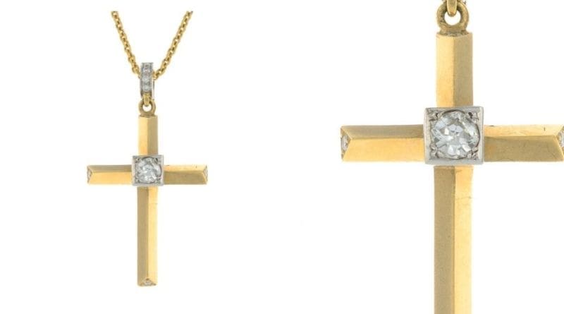 Vicar of Dibley pendant goes to auction