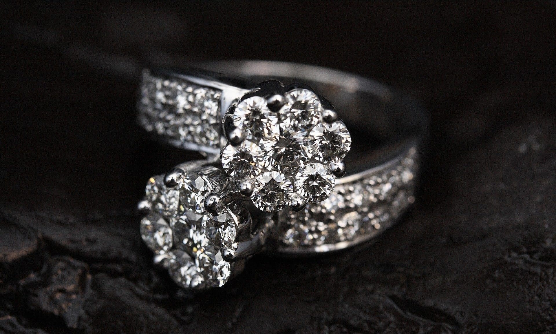 Simone Jewels to debut in HOL’s second virtual trunk show