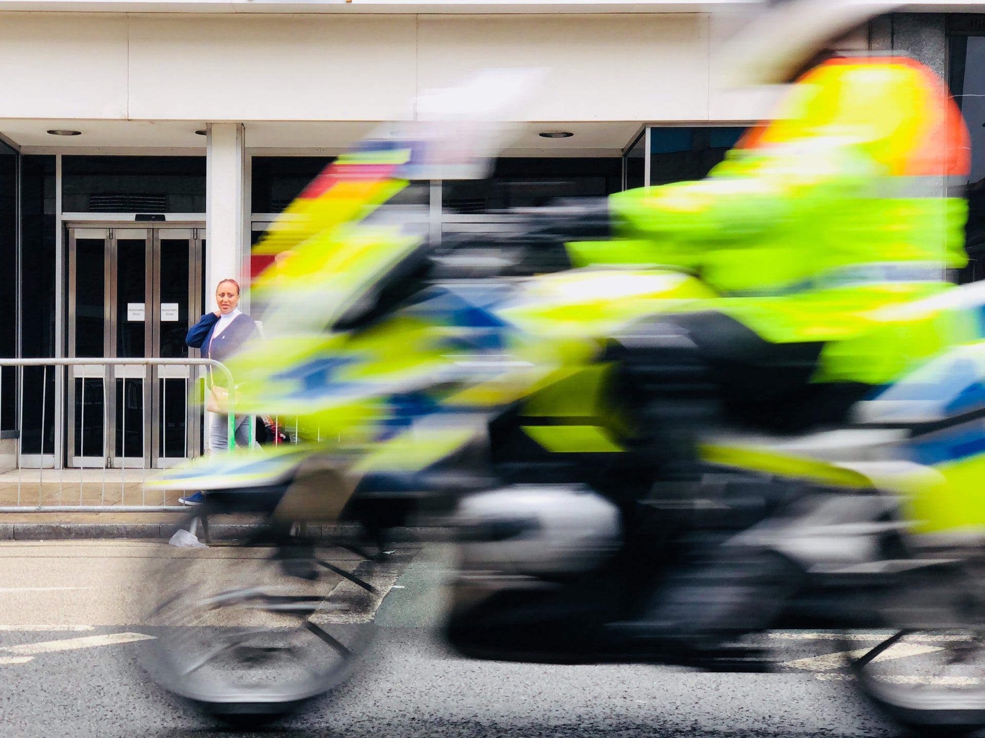Yorkshire jewellers hit with armed robbery