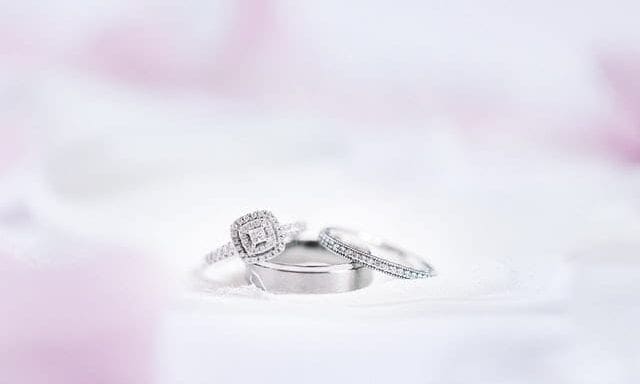 Daniella Draper among big winners at UK Jewellery Awards