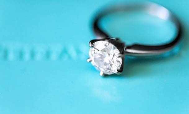 Alrosa posts strong recovery due to holiday sales
