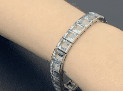 Cartier aquamarine line bracelet fetches £52k at auction