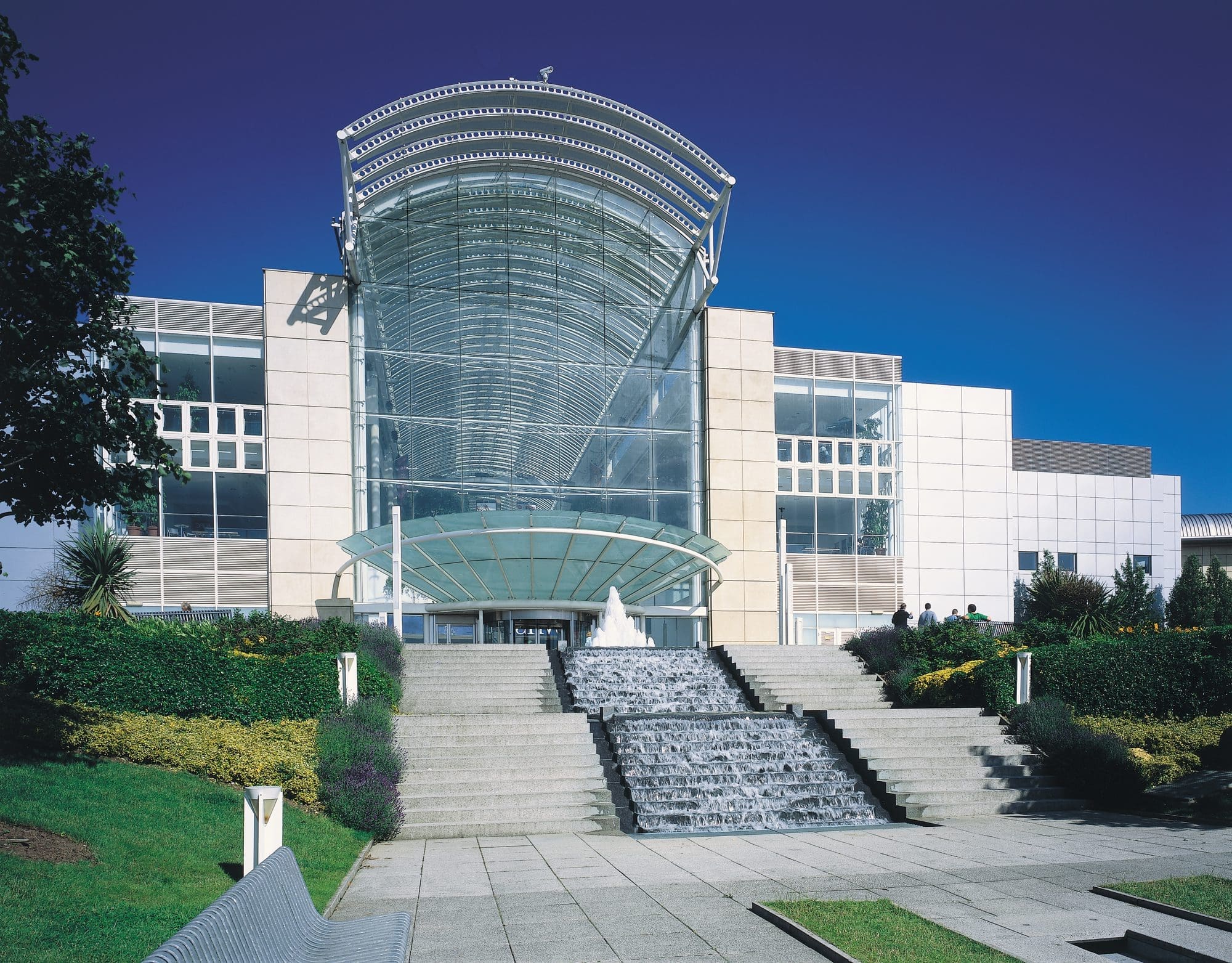 F.Hinds signs 6-year lease extension with Cribbs Mall