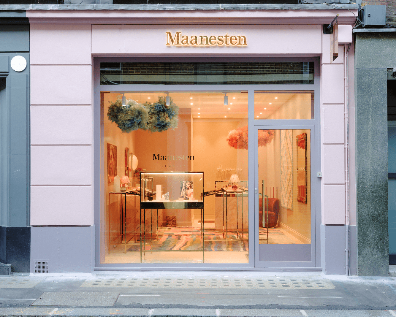 Maanesten enters UK market with new London store