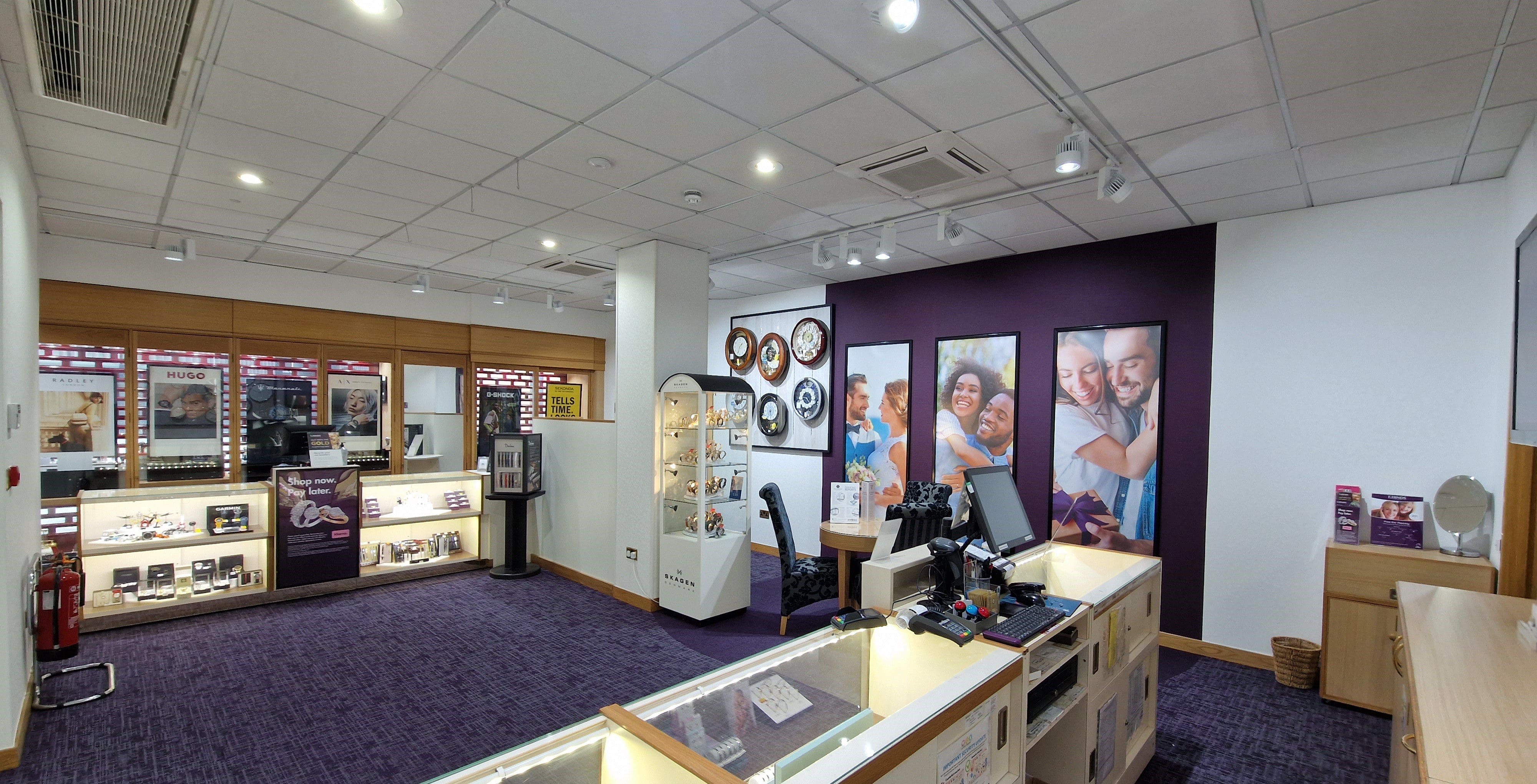 F.Hinds unveils refurbished Wrexham store