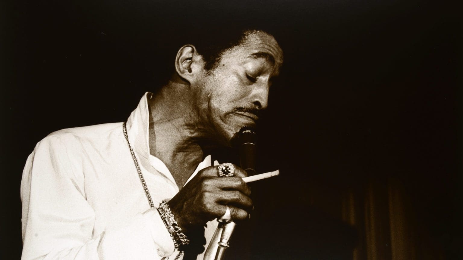 Fellows Auctioneers to sell ring of Rat Pack star