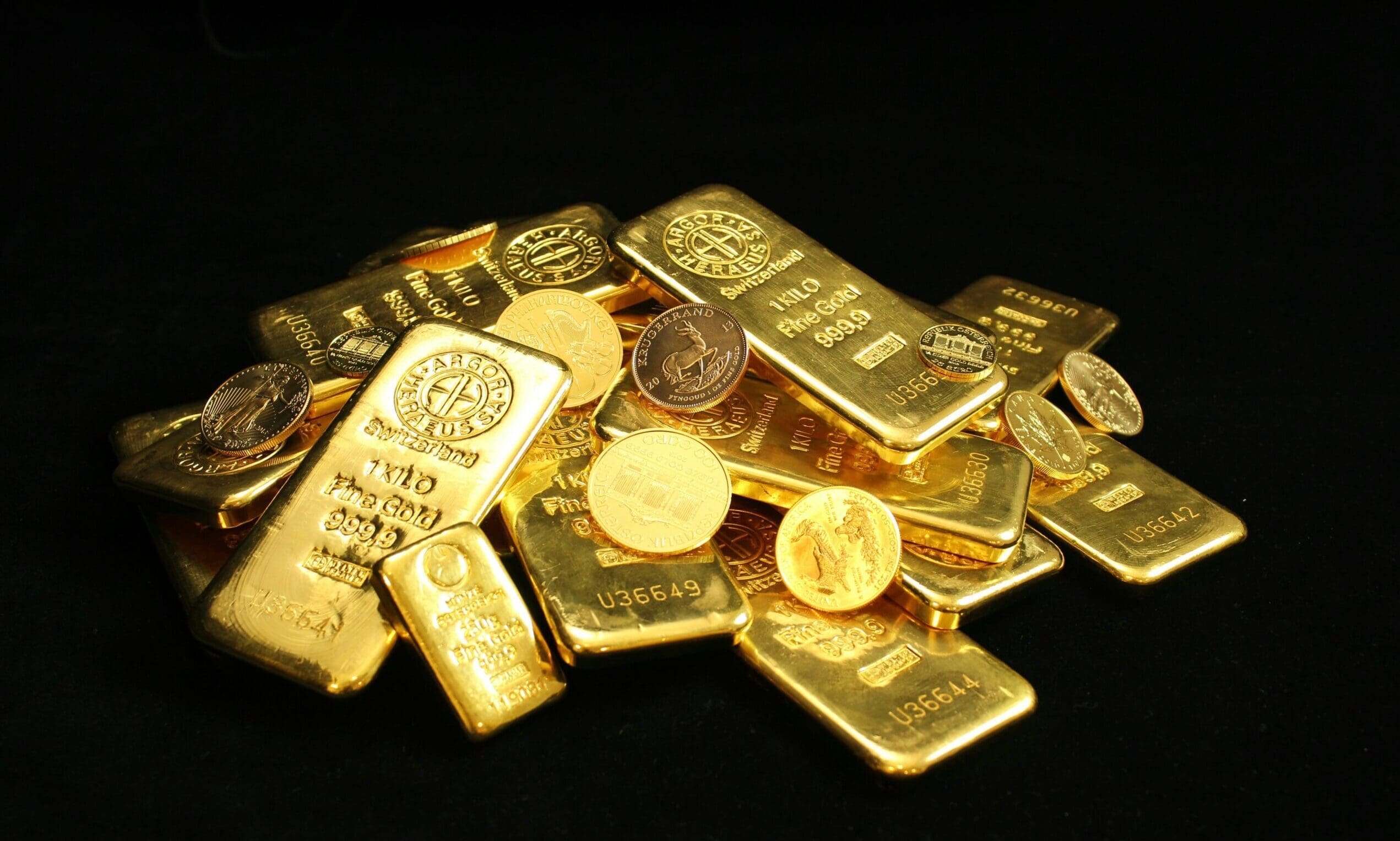UK gold investors ‘buy the dip’ amid global markets’ latest storm