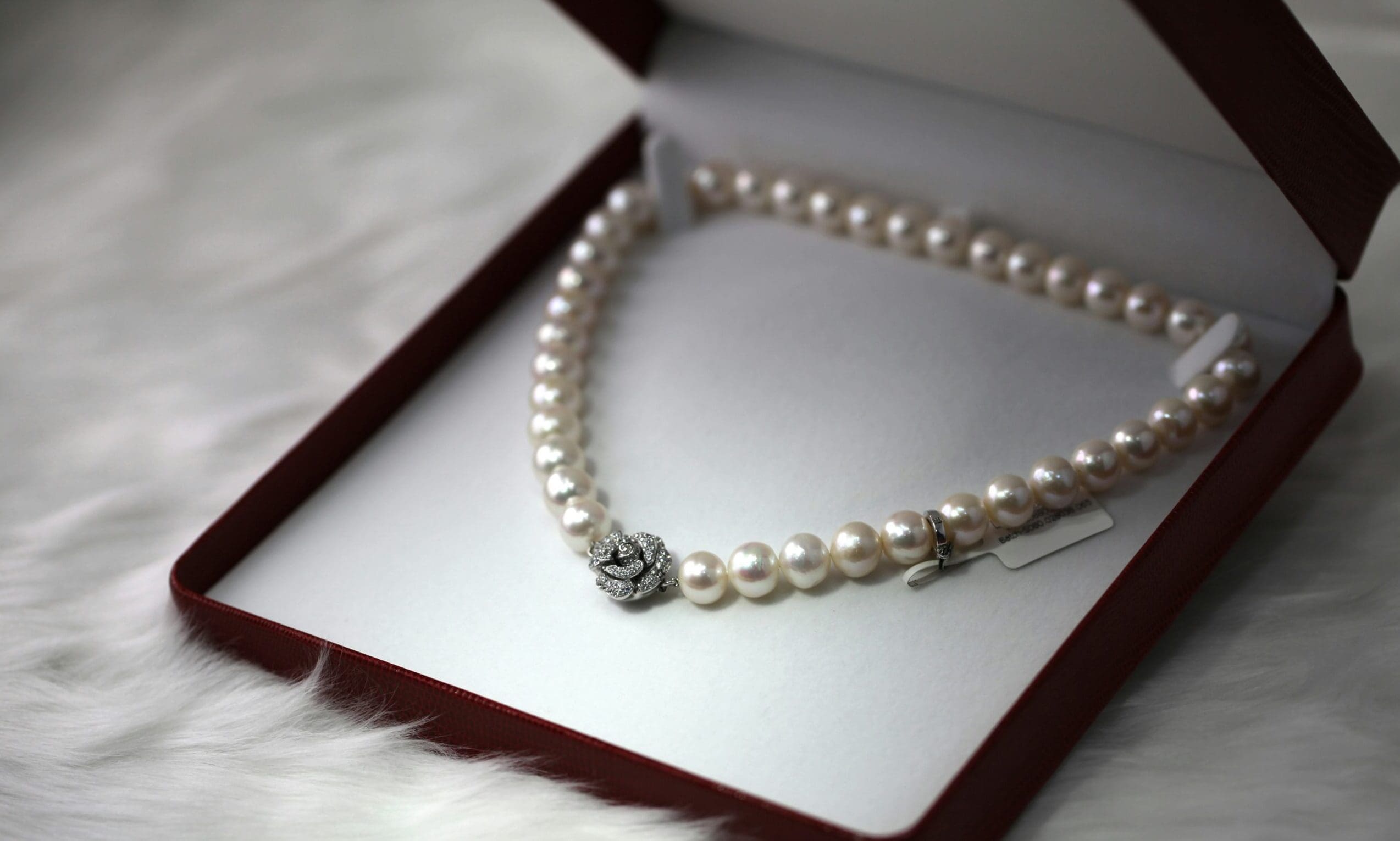 Ebay UK expands Authenticity Guarantee to pearl jewellery