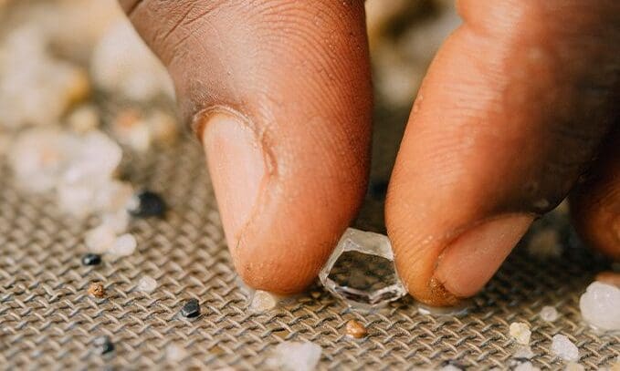 De Beers’ GemFair purchases its 10,000th diamond